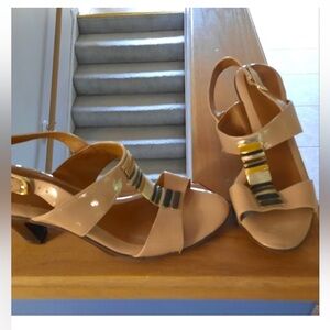 Eurosoft by Sofft embellished t-strap low heel sandal Sz 10
